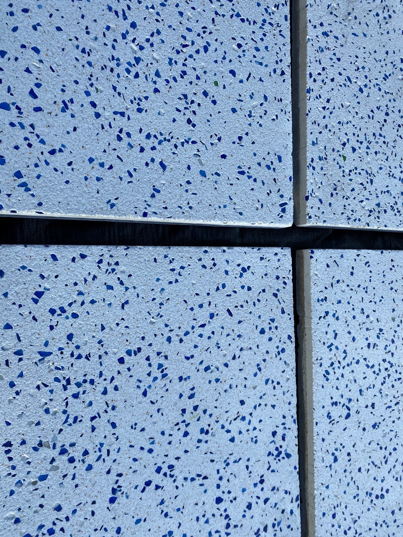 Losa Blanca Cristal Azul | 75x75x5 cm. | Palet 23 piezas