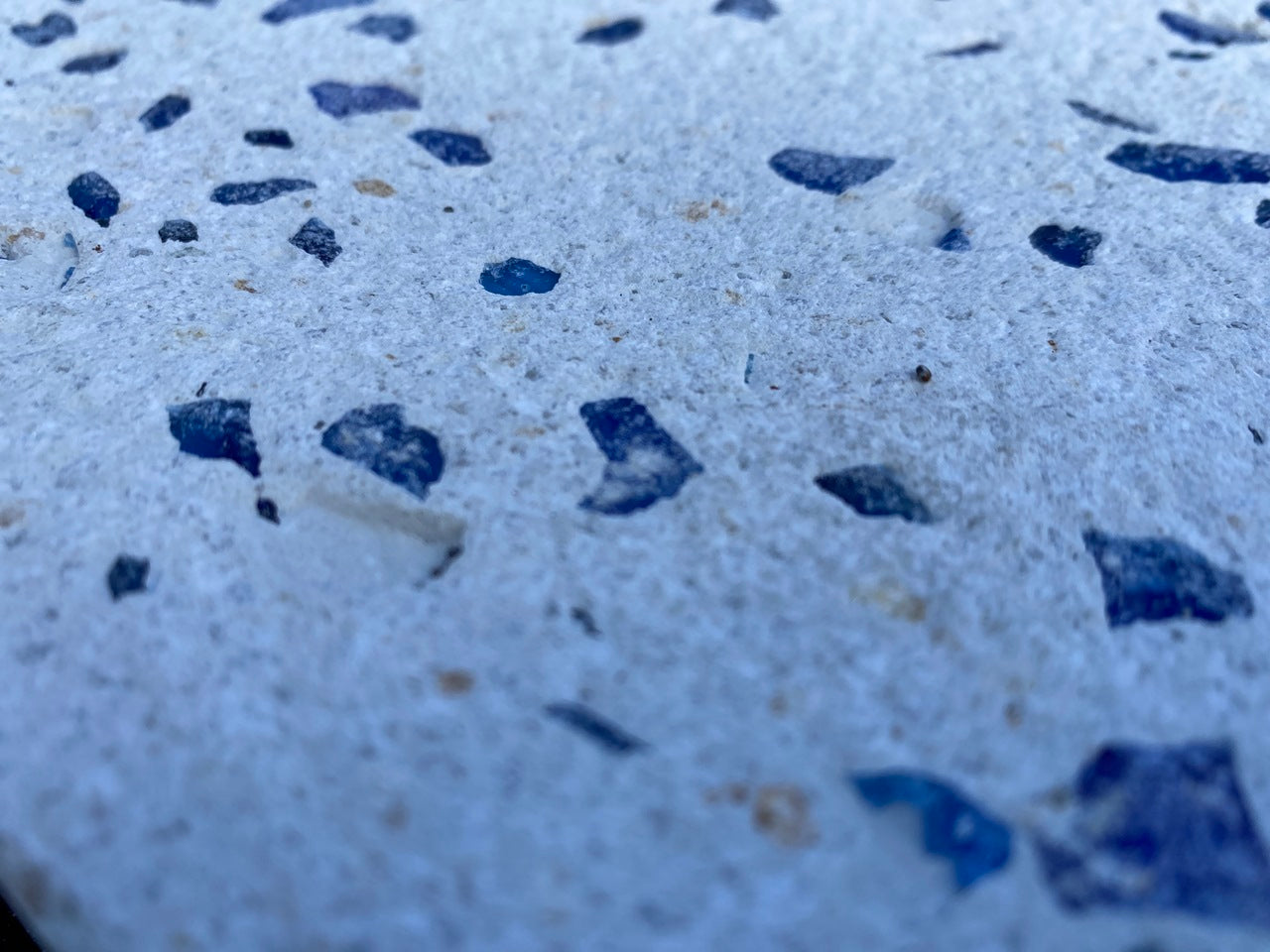 Losa Blanca Cristal Azul | 75x75x5 cm. | Palet 23 piezas