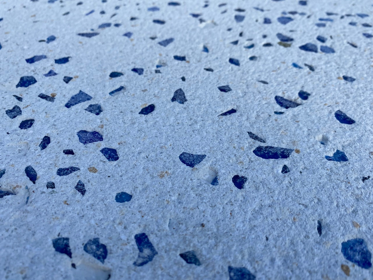 Losa Blanca Cristal Azul | 75x75x5 cm. | Palet 23 piezas
