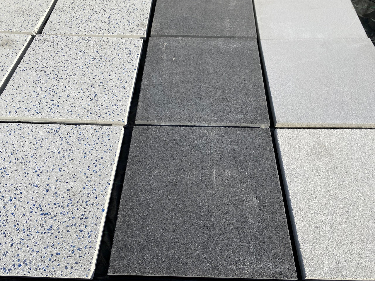 Losa Blanca Cristal Azul | 75x75x5 cm. | Palet 23 piezas